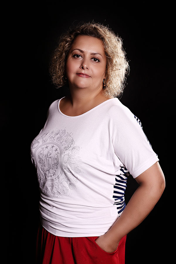 Анна Славина